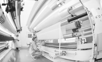 工藝開發(fā)打破日韓壟斷，東鴻制膜濕法鋰電隔膜供不應(yīng)求